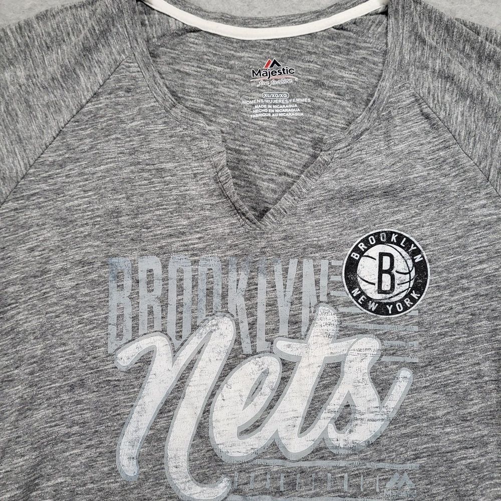 Brooklyn Nets Womens XL Majestic Fan Fashion Gray Short‎ Sleeve V-neck Shirt